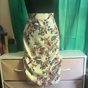 Iris Floral Pencil Skirt | High Waist | Bodycon Fit | Size M